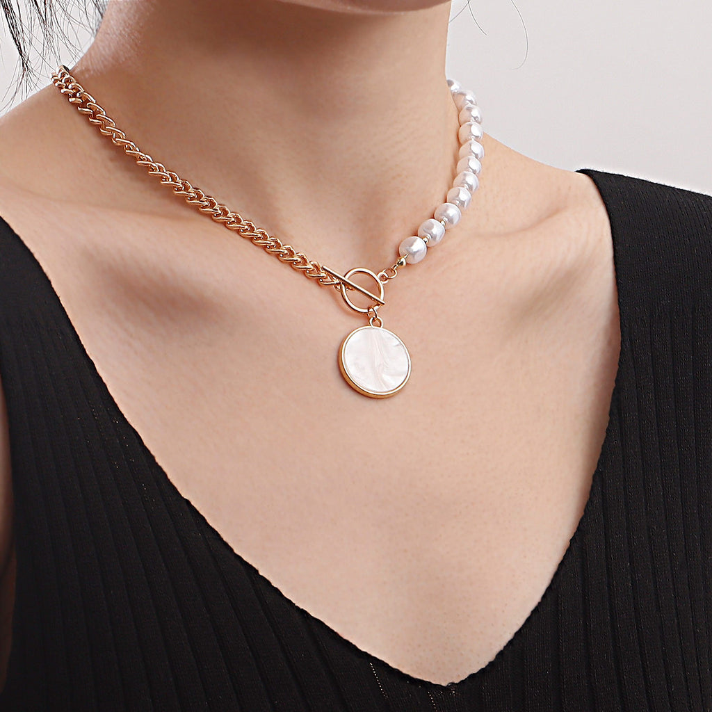 Stitching Chain Imitation Fritillary Pendant Necklace For Women
