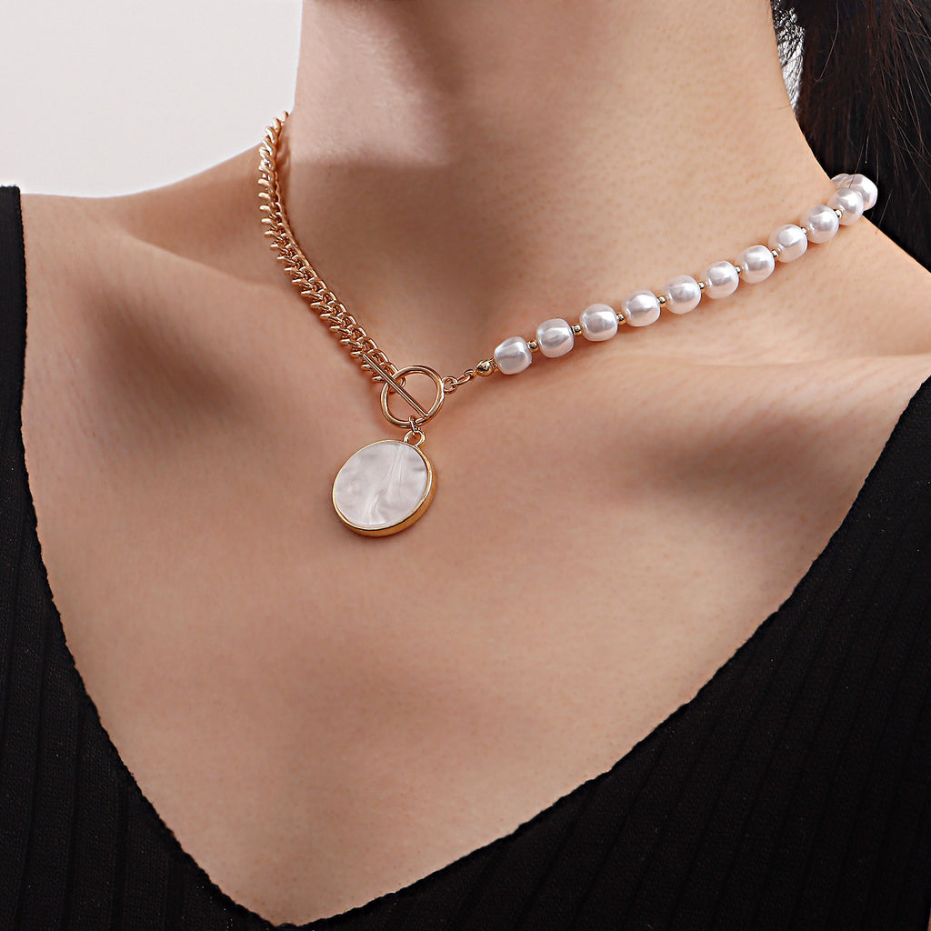 Stitching Chain Imitation Fritillary Pendant Necklace For Women